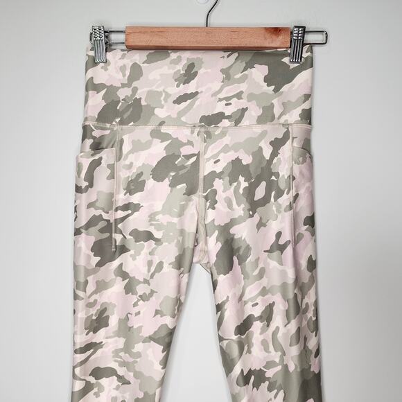 Athleta Salutation Stash Pocket II Printed Tight Green Camo S PETITE - Picture 3 of 7
